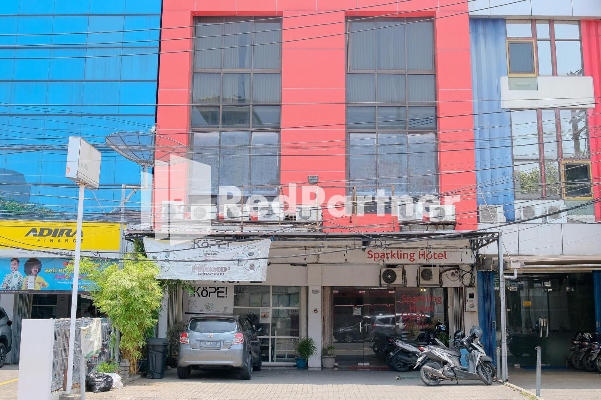 Reddoorz At Sparkling 2*